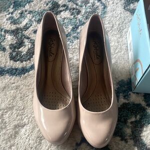 Heels. Soft Stride Soft System